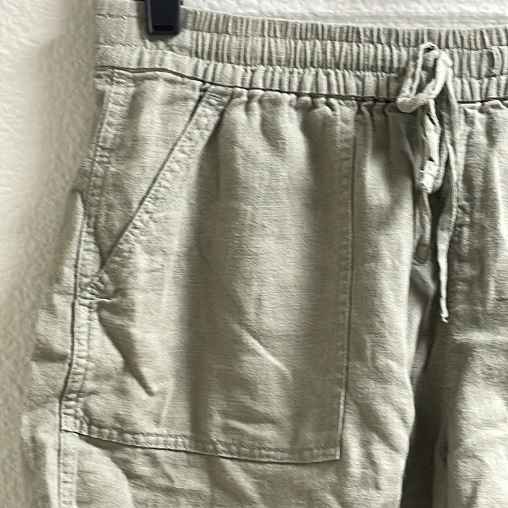 J).   J.Crew short Pants size Extra Small - Picture 3 of 17